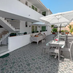 https://mini-hotel-orbetello.it-tuscanyhotel.com